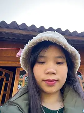 Snapshot of Ngoc-bbi chatting on November 2025 02:23:01 AM Ngoc-bbi online show from November 2025 02:23:01 AM