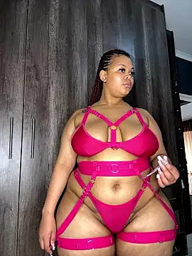 Ebony Warlock  online show from January 2026 01:18:01 PM