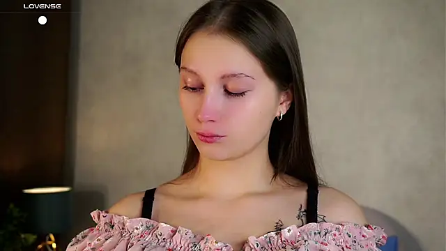 MelaniSeiver online show from November 2025 01:10:02 AM