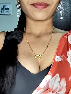 Savita2310 online show from December 2025 04:08:01 PM