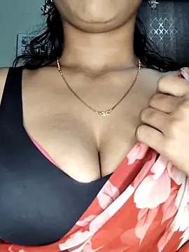 Savita2310 online show from December 2025 06:07:01 PM