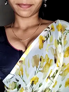 Savita2310 online show from November 2025 07:36:01 PM