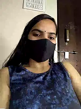 Savita2310 online show from October 2025 06:09:02 PM