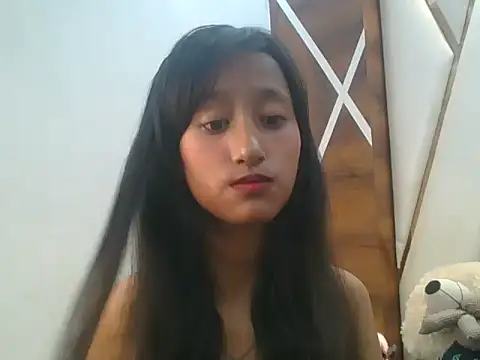 Snapshot of lily_9900 chatting on October 2025 04:37:01 PM lily 9900 online show from October 2025 04:37:01 PM