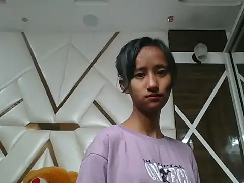 Snapshot of lily_9900 chatting on October 2025 10:17:02 AM lily 9900 online show from October 2025 10:17:02 AM