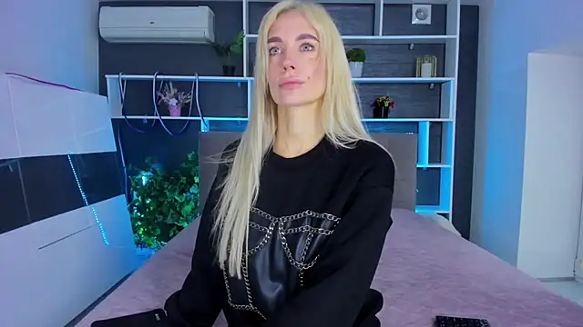 SabrinaSharm online show from February 2026 01:19:02 PM