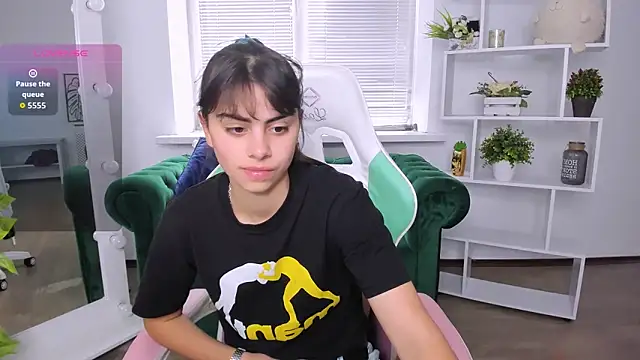 Cocoa Sins online show from October 2025 06:22:01 AM