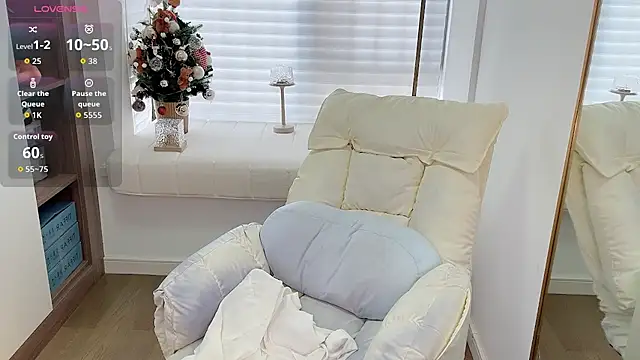 BlueBaby-77 online show from October 2025 02:54:01 AM