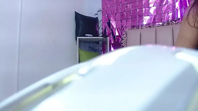 Caroll Stone online show from October 2025 01:54:02 PM