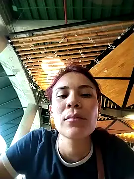 dulcelatin21 online show from November 2025 08:02:02 PM