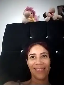 dulcelatin21 online show from November 2025 06:52:01 PM