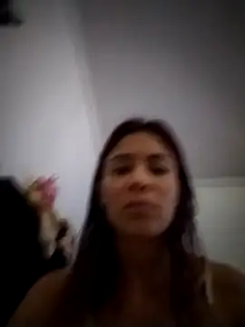 dulcelatin21 online show from December 2025 05:47:02 PM