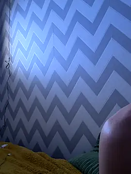 Snapshot of Seriy43 chatting on November 2025 02:36:02 AM Seriy43 online show from November 2025 02:36:02 AM