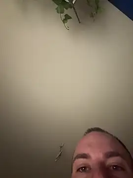 Snapshot of Seriy43 chatting on November 2025 06:36:01 AM Seriy43 online show from November 2025 06:36:01 AM