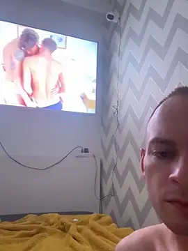 Snapshot of Seriy43 chatting on November 2025 08:13:02 PM Seriy43 online show from November 2025 08:13:02 PM