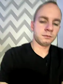 Snapshot of Seriy43 chatting on December 2025 08:35:01 AM Seriy43 online show from December 2025 08:35:01 AM