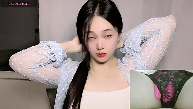 Snapshot of woaiqinqin chatting on November 2025 03:49:01 PM woaiqinqin online show from November 2025 03:49:01 PM