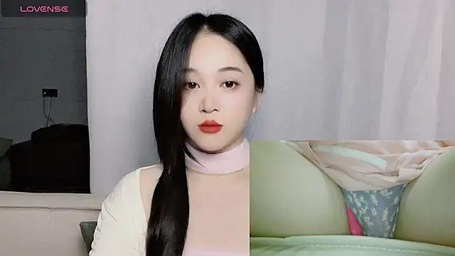 Snapshot of woaiqinqin chatting on November 2025 04:00:01 PM woaiqinqin online show from November 2025 04:00:01 PM