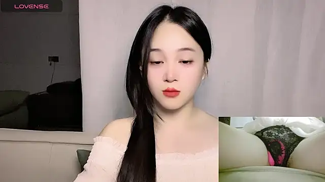 Snapshot of woaiqinqin chatting on November 2025 03:27:01 PM woaiqinqin online show from November 2025 03:27:01 PM