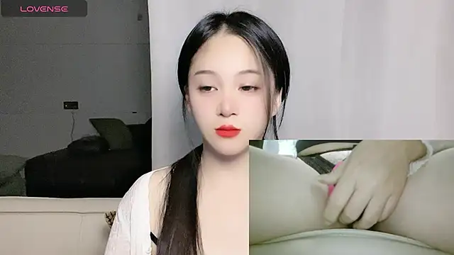 Snapshot of woaiqinqin chatting on September 2025 03:57:01 PM woaiqinqin online show from September 2025 03:57:01 PM