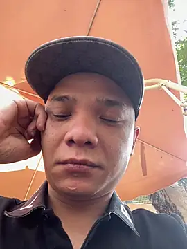 letruong6879 online show from April 2026 03:57:02 AM