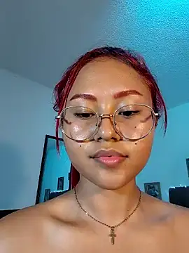 MAYASMITH   online show from May 2026 11:36:03 PM