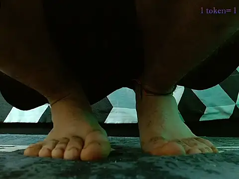 Snapshot of aaronjames1 chatting on November 2025 01:11:01 PM aaronjames1 online show from November 2025 01:11:01 PM