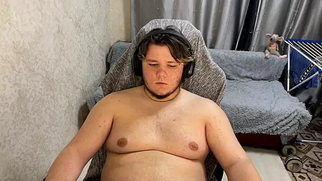 desiredude9 online show from September 2025 06:40:01 PM