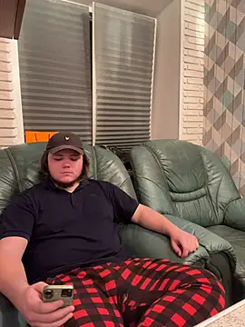 desiredude9 online show from November 2025 06:51:01 PM