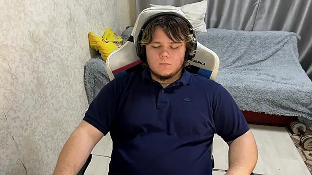 desiredude9 online show from September 2025 06:47:01 PM