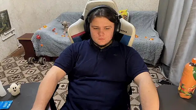 desiredude9 online show from October 2025 07:04:02 PM