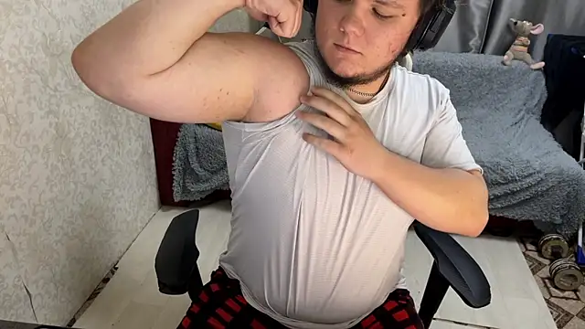 desiredude9 online show from September 2025 03:29:01 PM