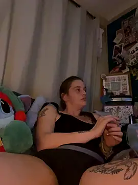 Snapshot of kittykatbean chatting on November 2025 10:09:01 PM kittykatbean online show from November 2025 10:09:01 PM