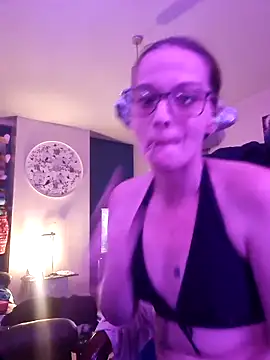 Snapshot of kittykatbean chatting on December 2025 05:36:01 PM kittykatbean online show from December 2025 05:36:01 PM