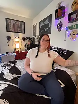 voorheesgirl online show from February 2026 08:42:01 PM