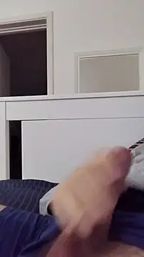 NewJoiner online show from November 2025 06:11:01 PM