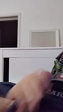 NewJoiner online show from November 2025 06:23:02 PM