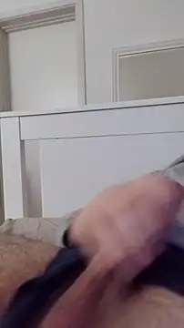 NewJoiner online show from December 2025 06:40:01 PM