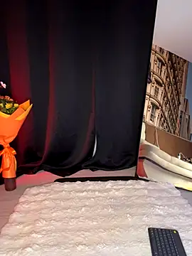 AubrieleRouj1 online show from November 2025 05:05:01 PM