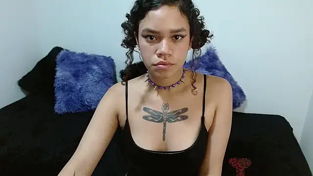 Canela s1 online show from November 2025 08:53:02 PM