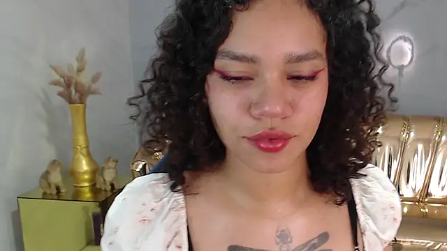 Snapshot of Canela_s1 chatting on October 2025 08:32:01 PM Canela s1 online show from October 2025 08:32:01 PM