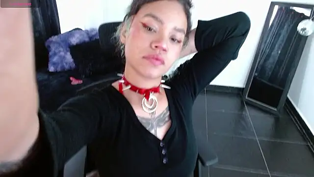 Canela s1 online show from March 2026 05:07:01 PM