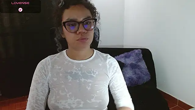 Canela s1 online show from April 2026 08:37:01 PM