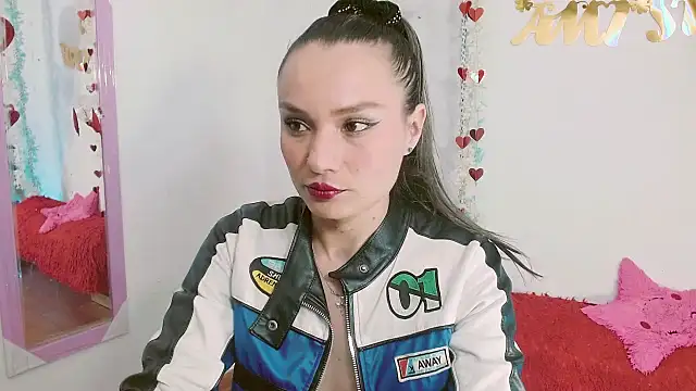 danna 888 online show from September 2025 08:59:02 PM