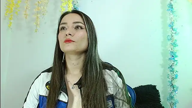 danna 888 online show from November 2025 07:07:02 PM