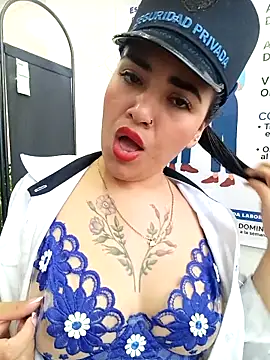 Snapshot of MAYE__13 chatting on February 2026 11:32:02 AM MAYE 13 online show from February 2026 11:32:02 AM