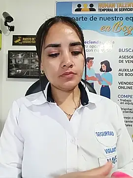 Snapshot of MAYE__13 chatting on July 2026 12:33:01 PM MAYE 13 online show from July 2026 12:33:01 PM