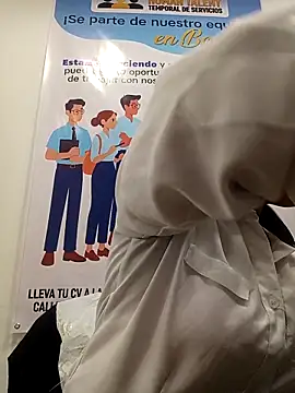 Snapshot of MAYE__13 chatting on December 2025 12:05:01 PM MAYE 13 online show from December 2025 12:05:01 PM