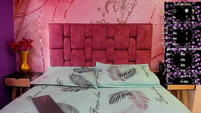 luna maisonn online show from October 2025 08:12:01 PM