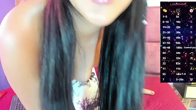 luna maisonn online show from September 2025 08:25:01 PM